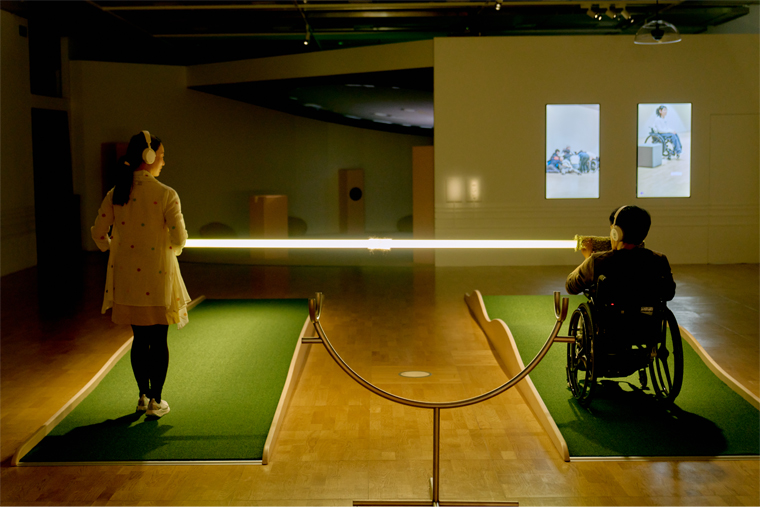 ���� ����